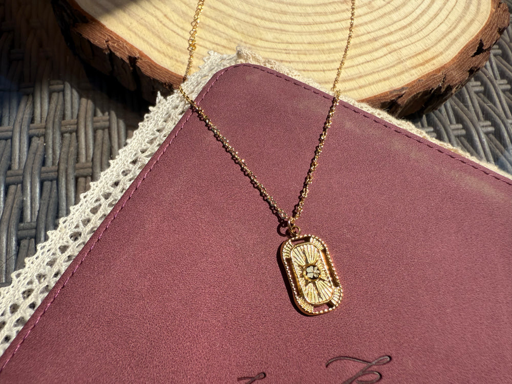 Shiloh Pendant